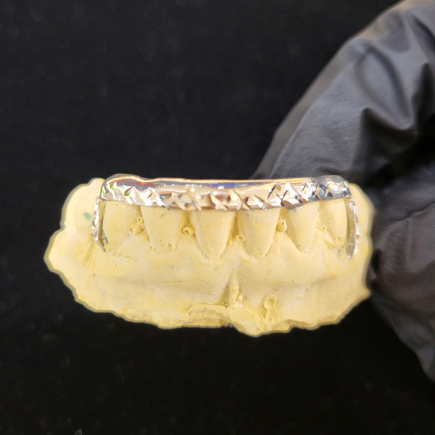 Diamond Cut Design Bar with Hook Grillz grillzpage.com