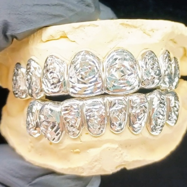 Rose Cut Solid Face Grillz - 12 Teeth